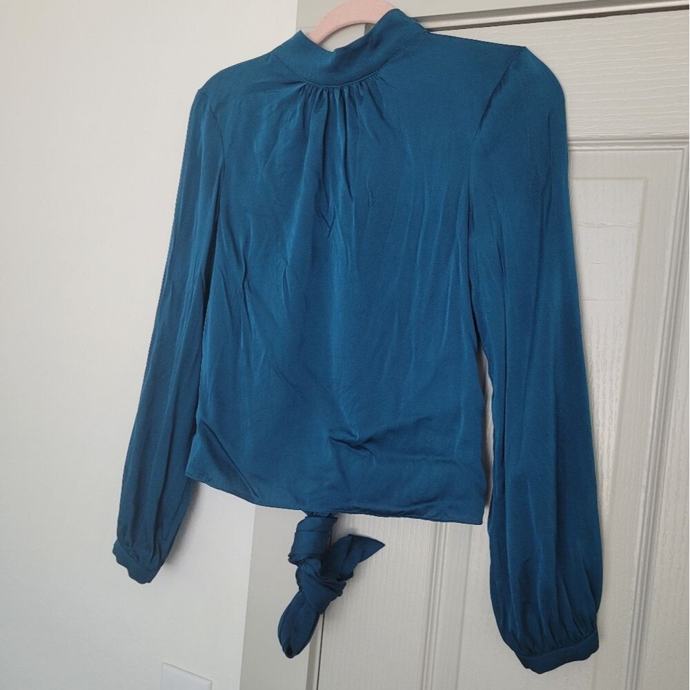 Intermix Open Back Elegant Blue Silk Blouse Women's 2 Quiet Luxury Date Night